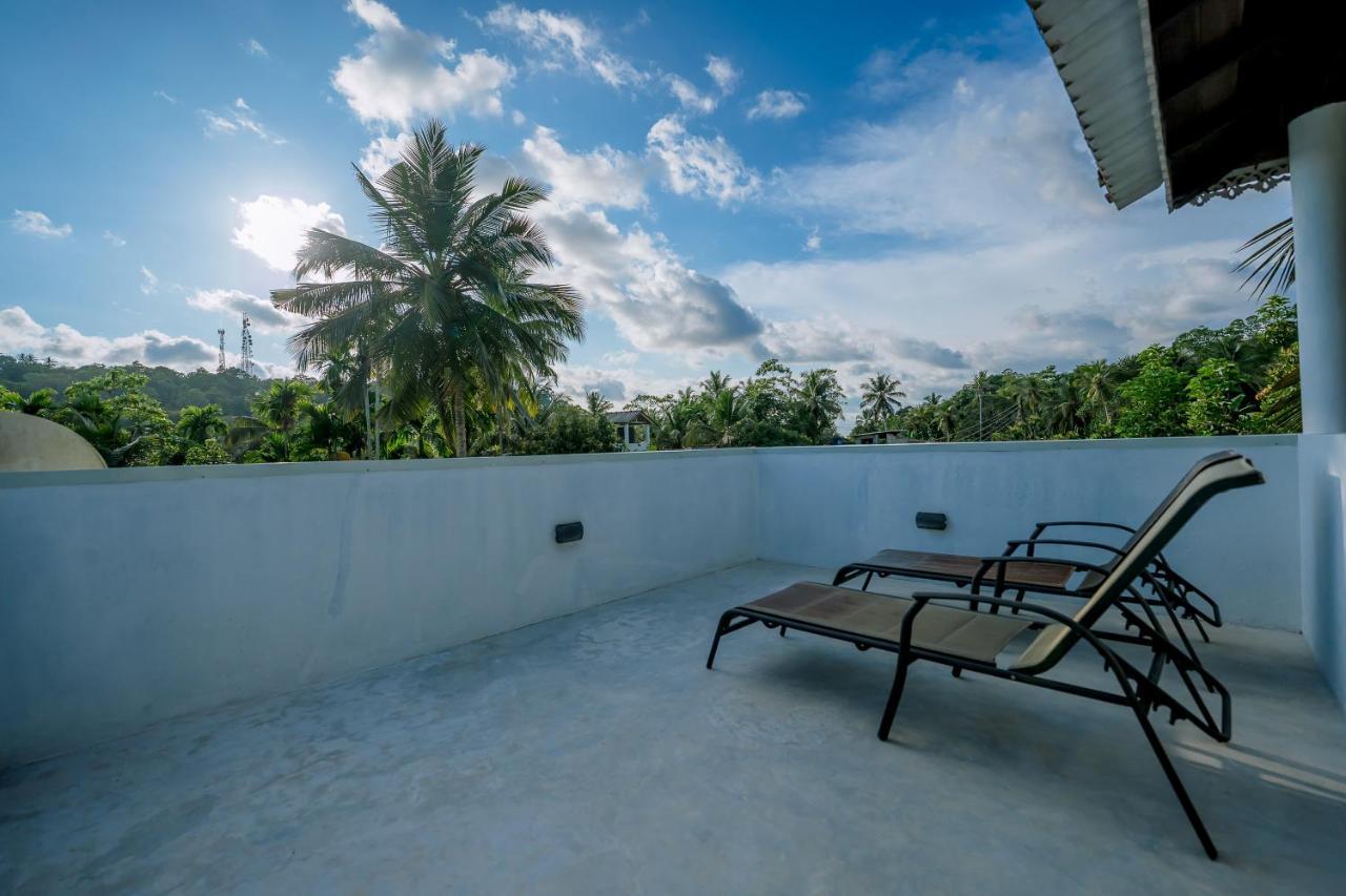 Sixth Sense Hostel Unawatuna Ngoại thất bức ảnh
