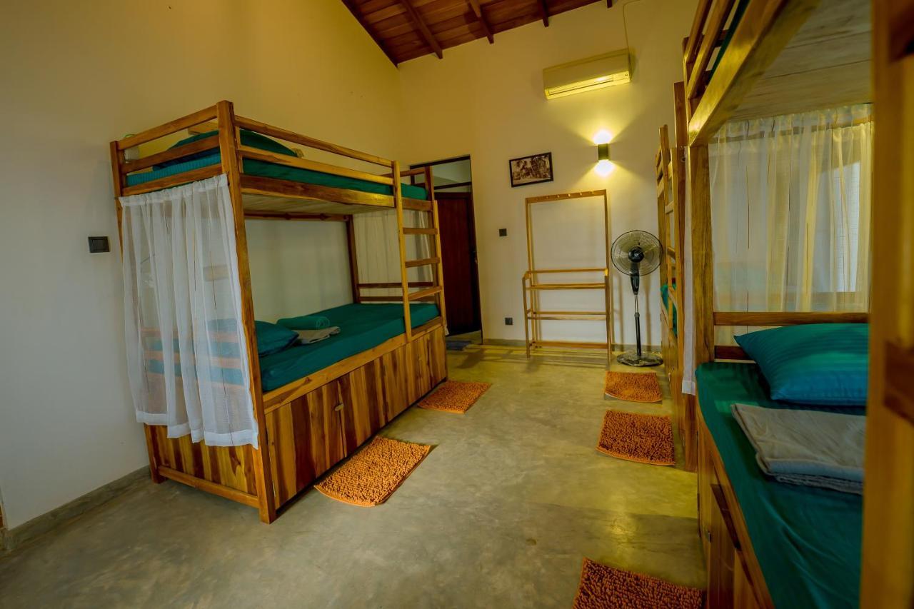 Sixth Sense Hostel Unawatuna Ngoại thất bức ảnh